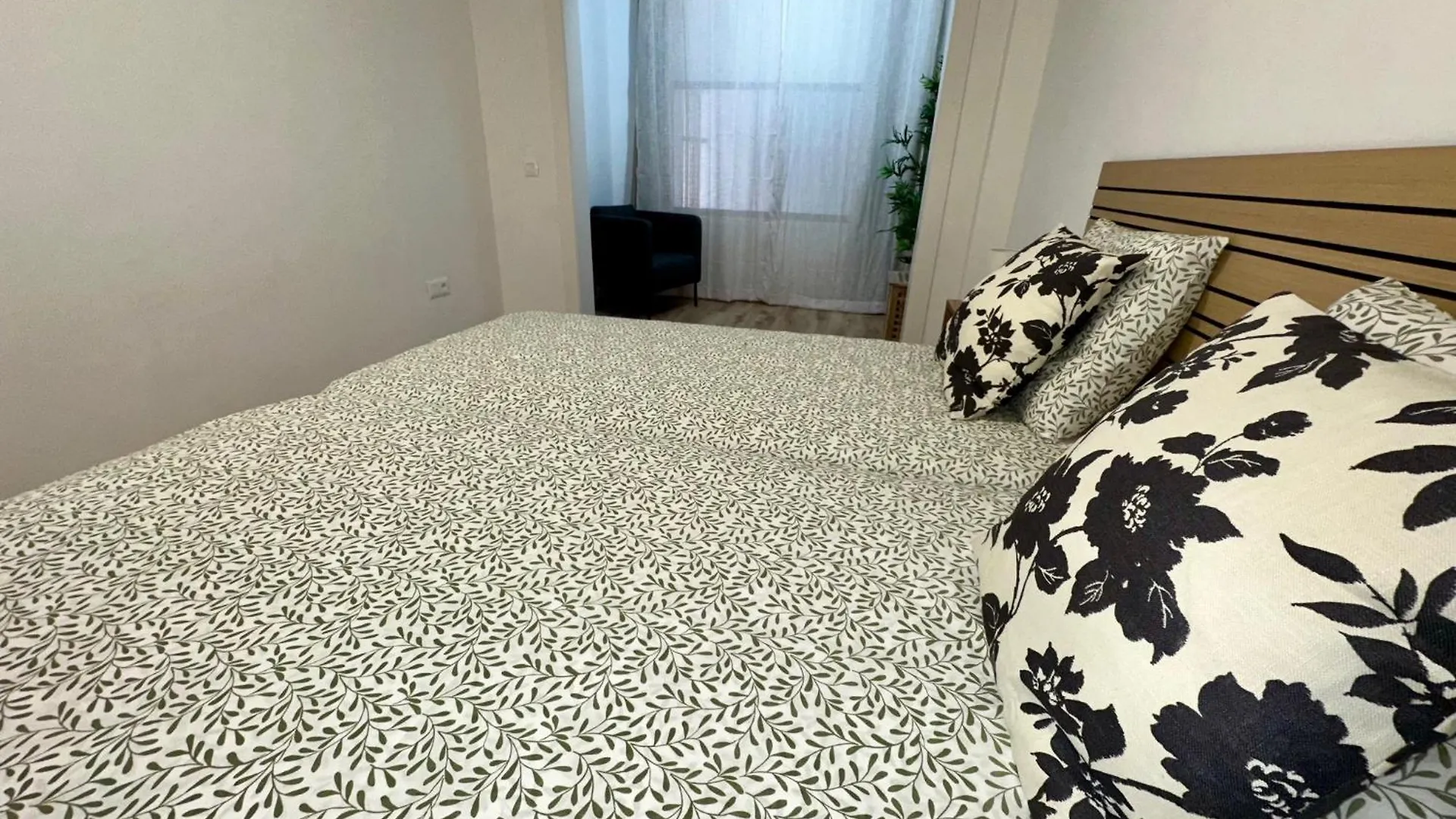 Apartment Central Flat Los Cristianos Square Guincho  Spain