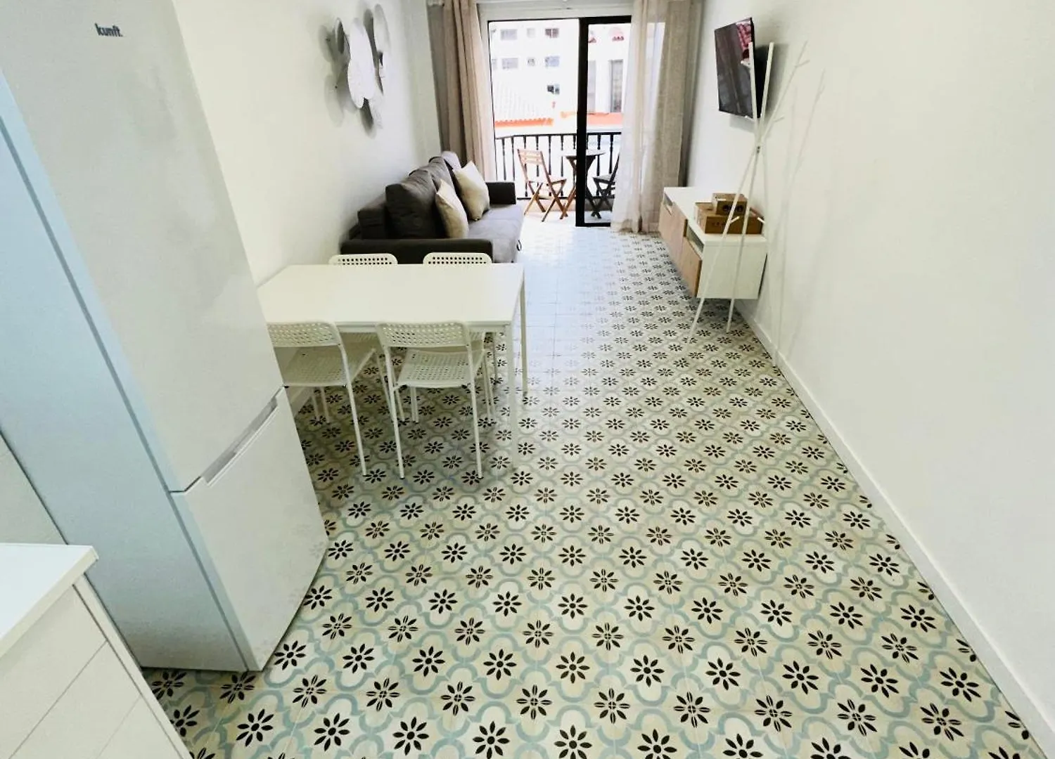 Apartment Central Flat Los Cristianos Square Guincho  Spain